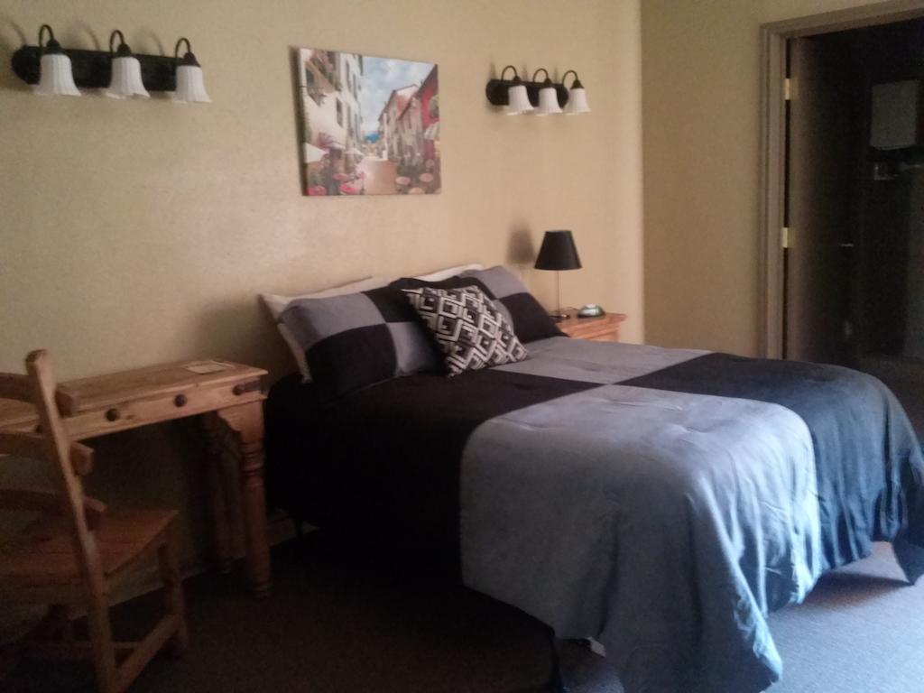 Knights Inn Pearsall 외부 사진