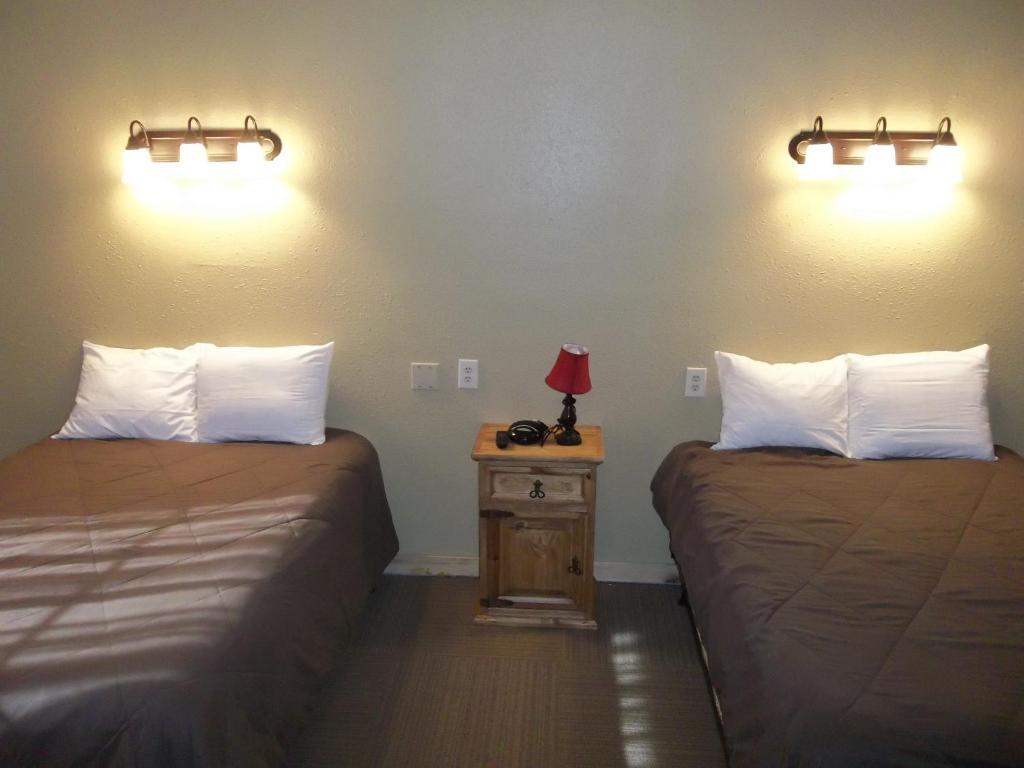 Knights Inn Pearsall 외부 사진